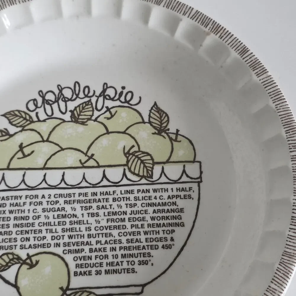 Vintage Royal China by Jeannette Apple Pie Recipe Ceramic Pie Plate 11 in